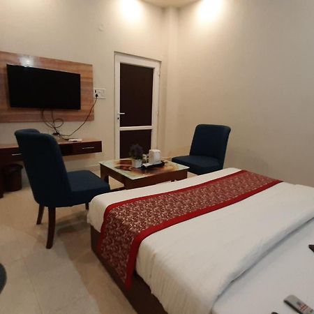 Hotel Ventures Inn Amritsar Ruang foto