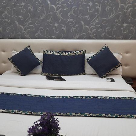 Hotel Ventures Inn Amritsar Ruang foto