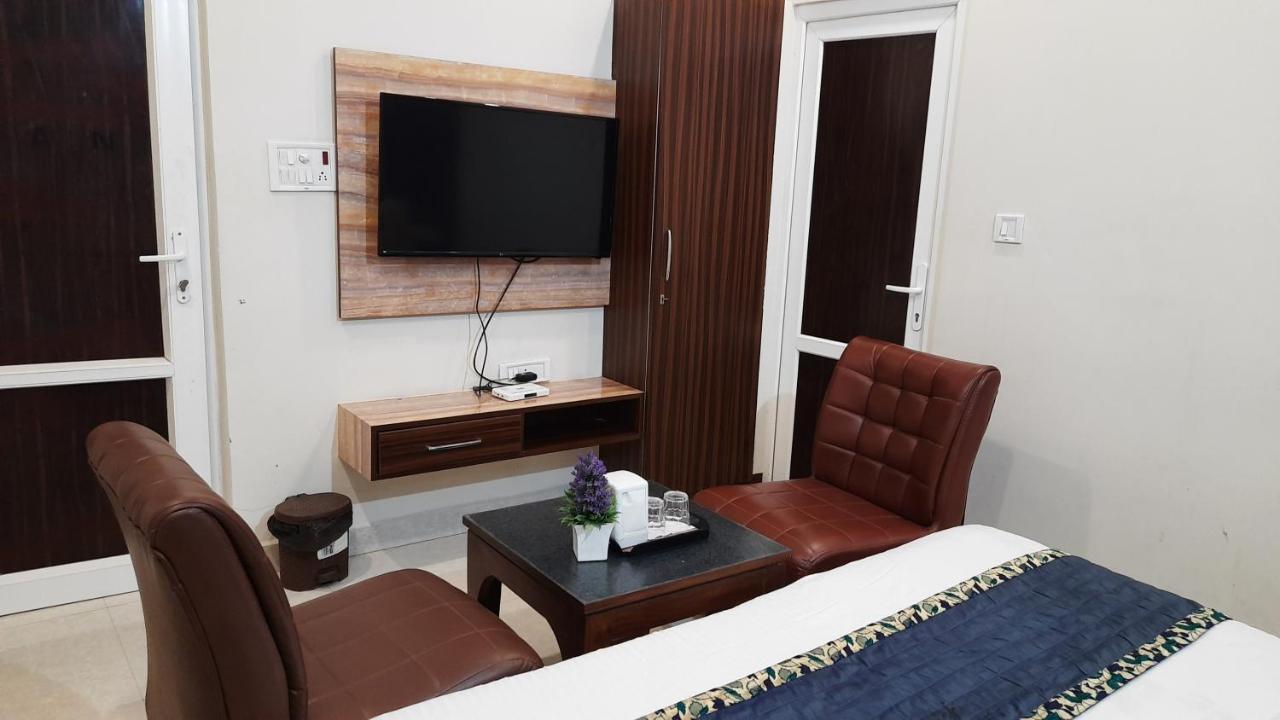 Hotel Ventures Inn Amritsar Bagian luar foto